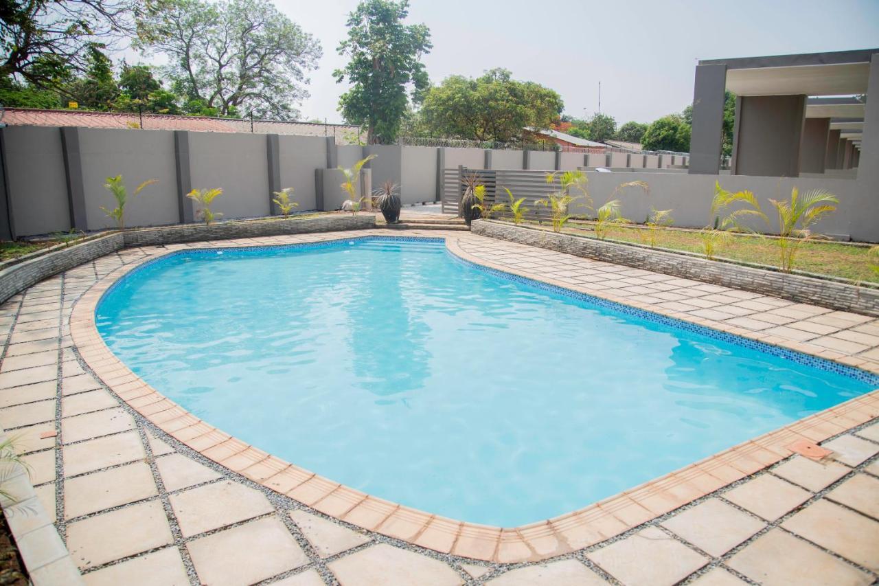 Longhorn Executive Apartments Lusaka Esterno foto
