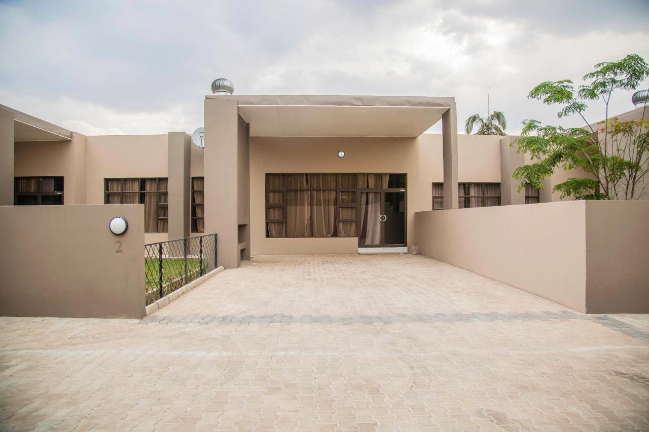 Longhorn Executive Apartments Lusaka Esterno foto